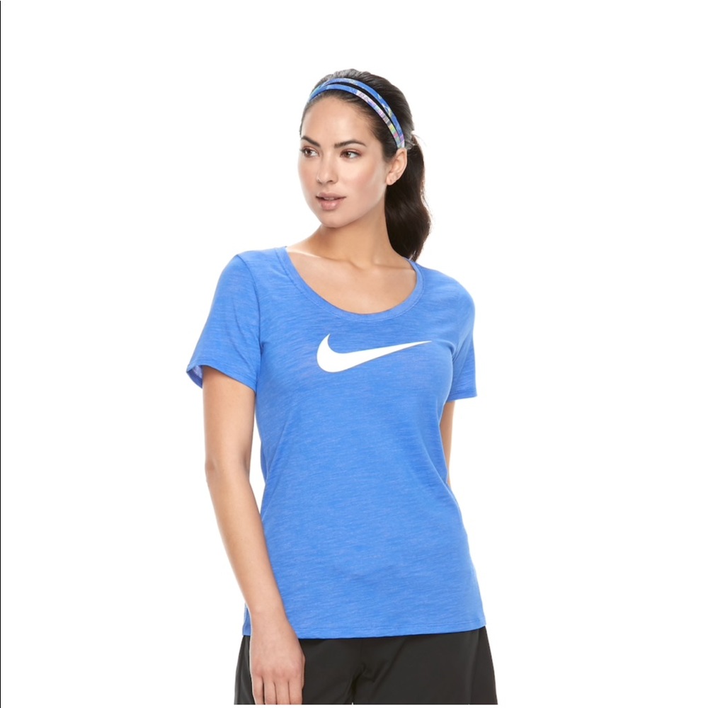 Nike dry fit  t-shirt